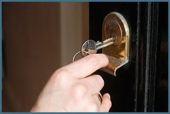 Safe Key Shop Chicago, IL 312-288-7596 - 7-door-unlock